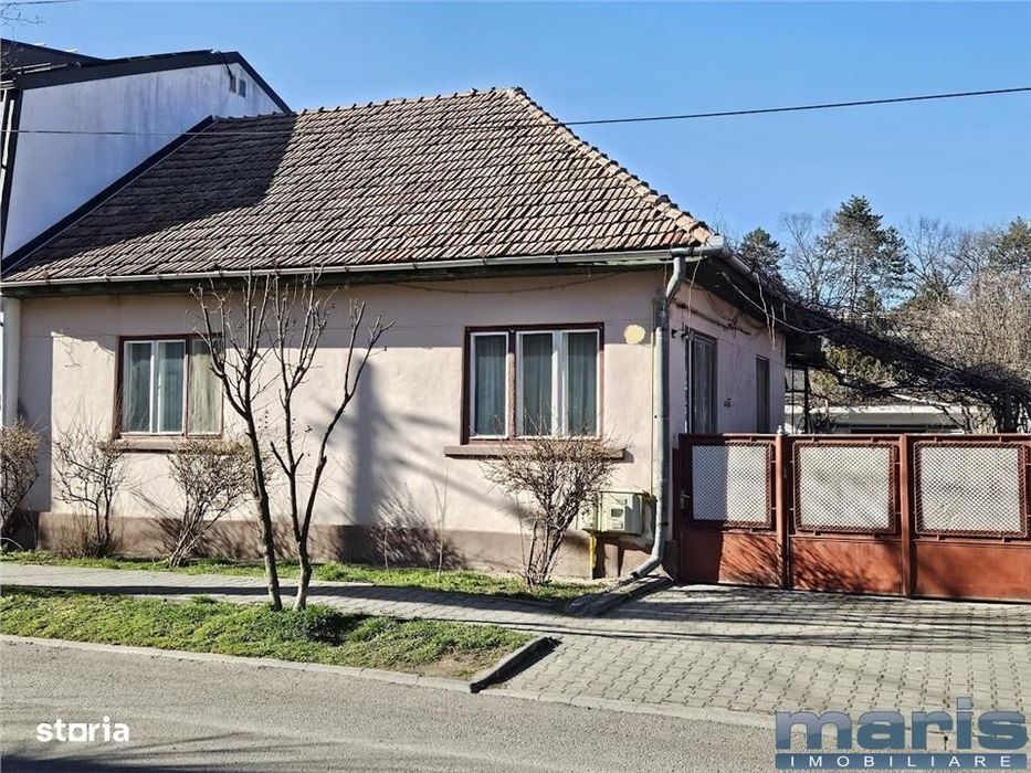 De vanzare in Tudor zona Dacia casa 3 camere, teren 400 mp.