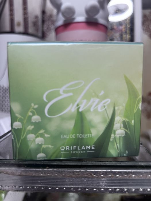 Парфюм Елви чисто нов,приятен летен аромат,дълготраен,разполагам с 3 б