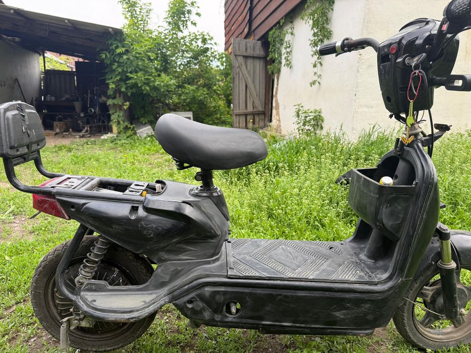 Продам электо велик линкон