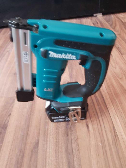 Capsator Makita
