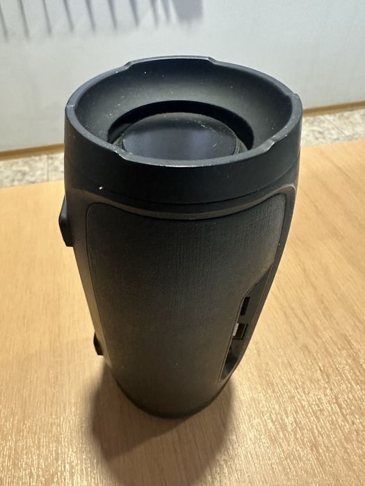 Преносима блутут колонка