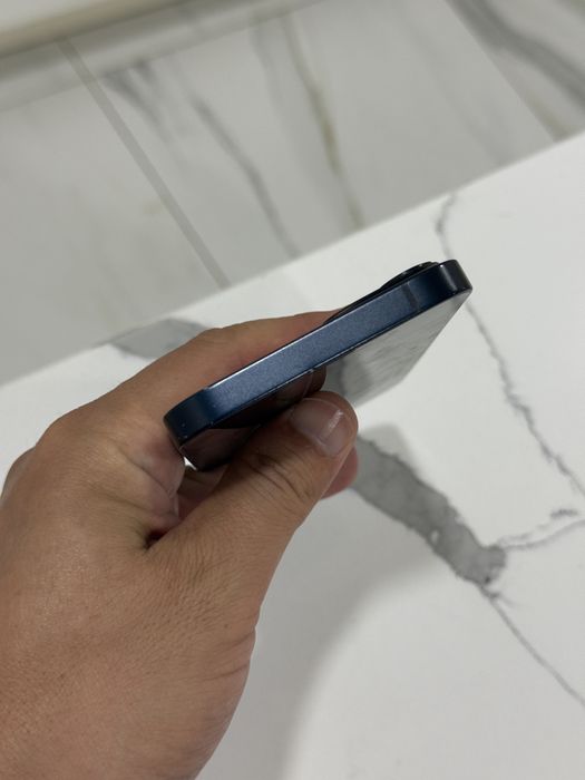 Iphone 13 128 Gb / Neverlocked / baterie 100% /