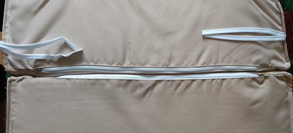 Възглавница за стол с висок гръб. Нови.