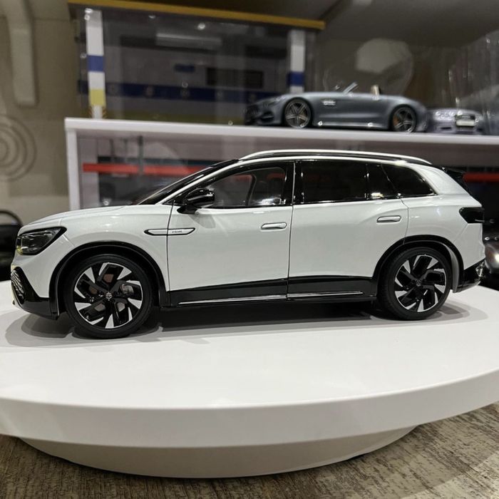 Volkswagen ID6 CROZZ. Коллекционные модель