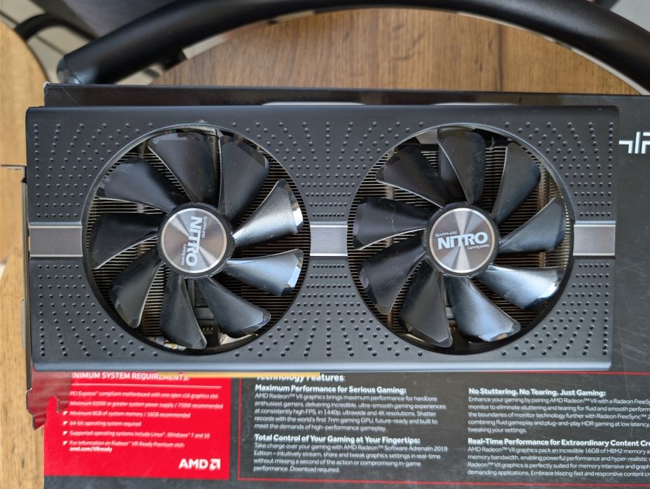 Vând  Radeon  RX 580 8 Gb