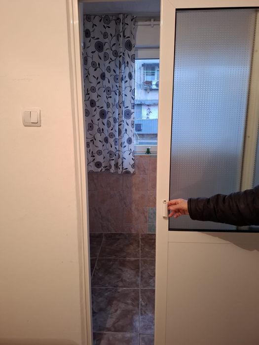 Vând urgent garsoniera Piata Rahova