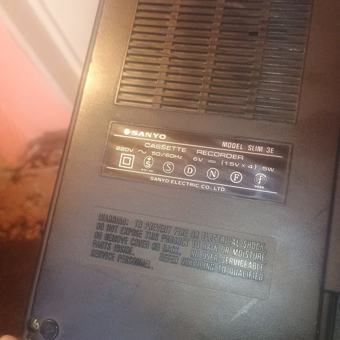 Casetofon Vintage Sanyo Model Slim 3E - Japonia