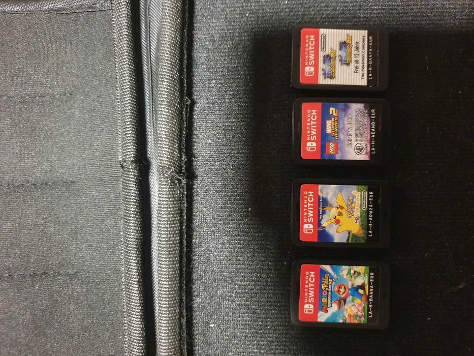 Organizator consola jocuri Switch  + 4 jocuri