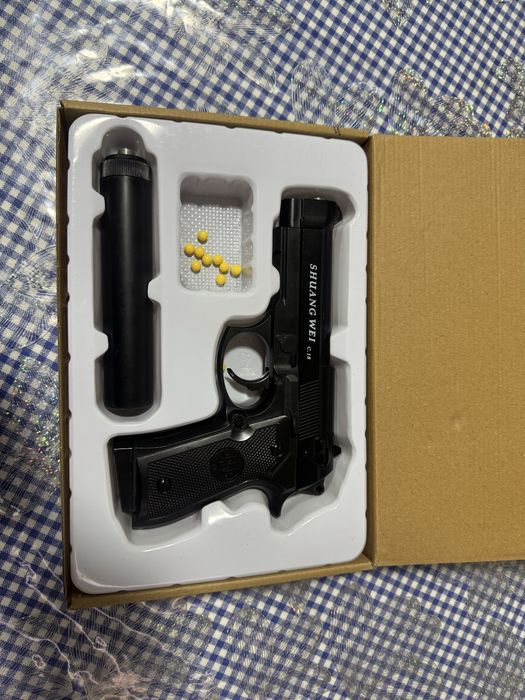 Пистолет airsoft gun