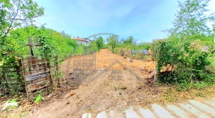 Продава се Парцел в Варна, Военна болница - 700 кв.м за 89 €/кв.м - Снимка #1