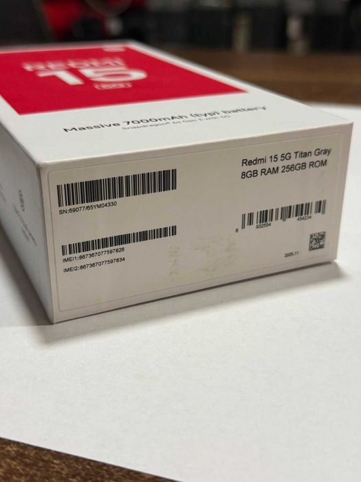 Мобилен телефон Redmi 15 5G НОВ!