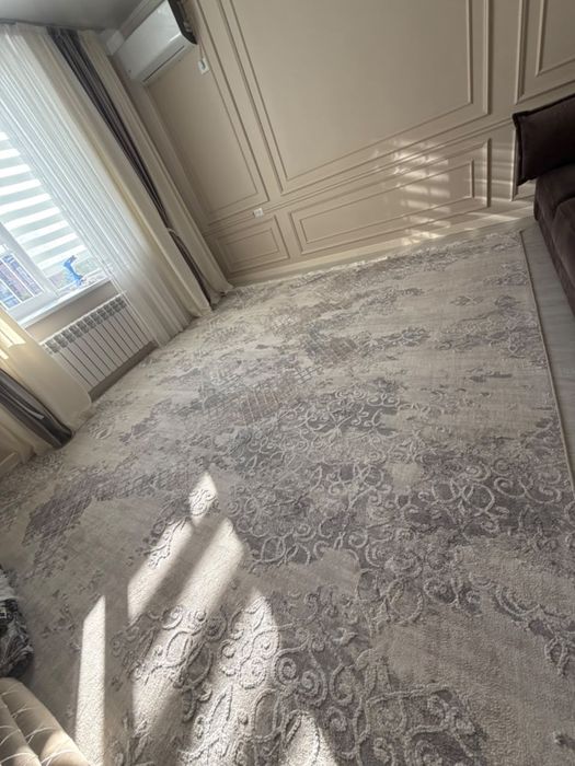Продам ковер размером  3,5х4