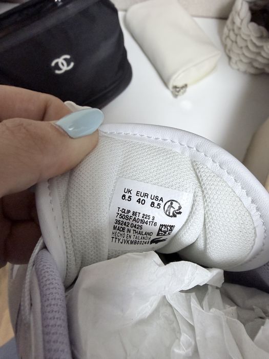 Продам кроссовки Lacoste