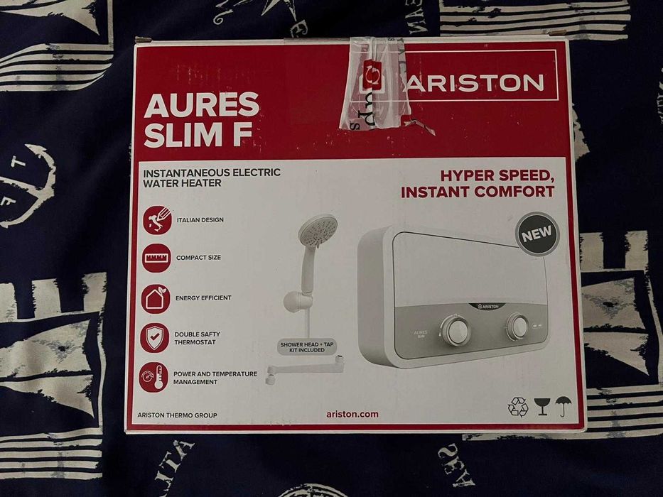 Instant electric apă caldă Ariston Aures Slim F 5.5 kW