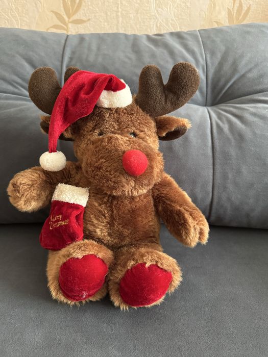 игрушки мягкие .