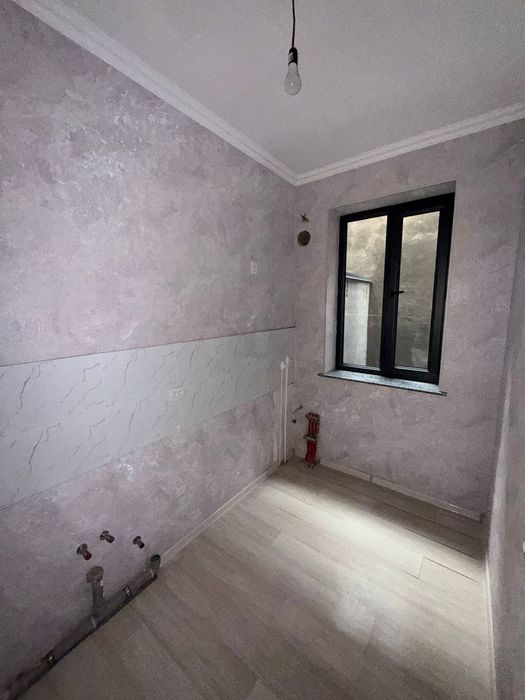 Срочно продаю 1 комнатную квартиру новостройку мирабадском 1 массив