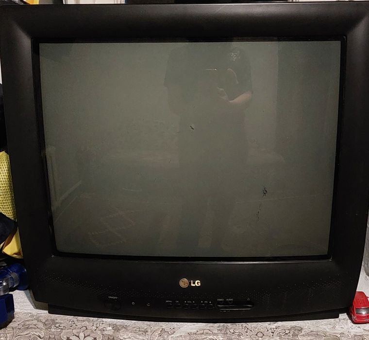 Телевизор LG б/у