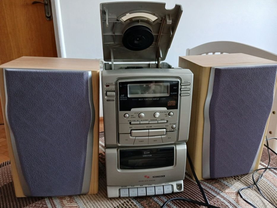 Sistem audio cd player, casetofon, radio, boxe Schneider