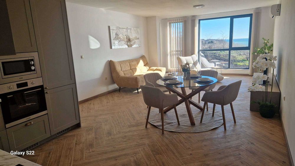 Дава се под наем Тристаен апартамент в Бургас, Сарафово - 128 кв.м за 1376.49 € - Снимка #6