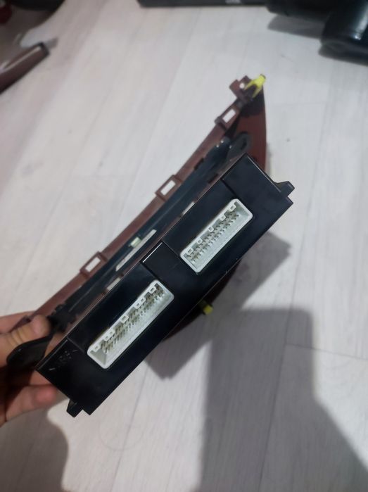 Климат контроль Тойота Эстима 2003