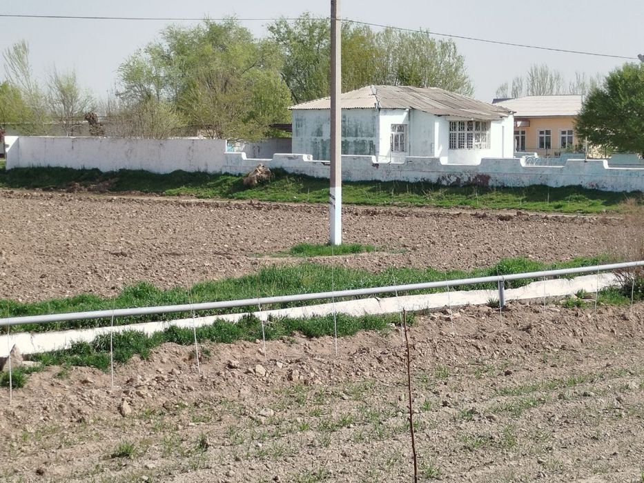 13 sotiq zor joy yashash