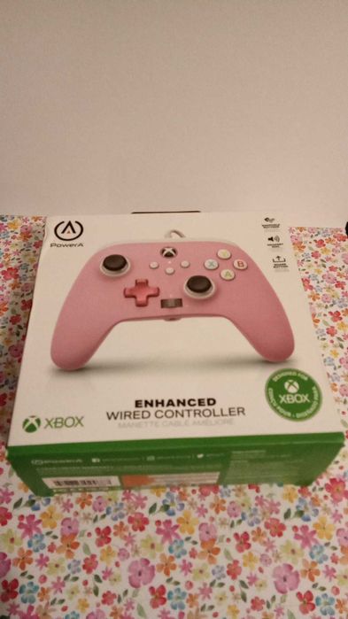 Controler de jocuri de înaltă calitate roz - Nou - cablu USB-C 3 metri