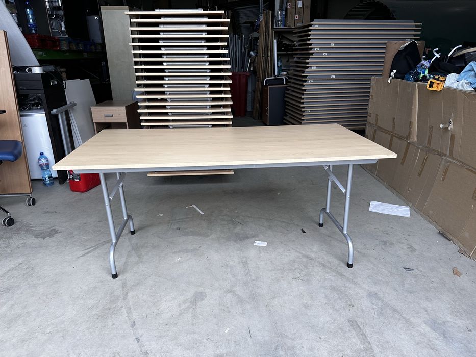 Разтегателна маса с метална конструкция 160х80 см –