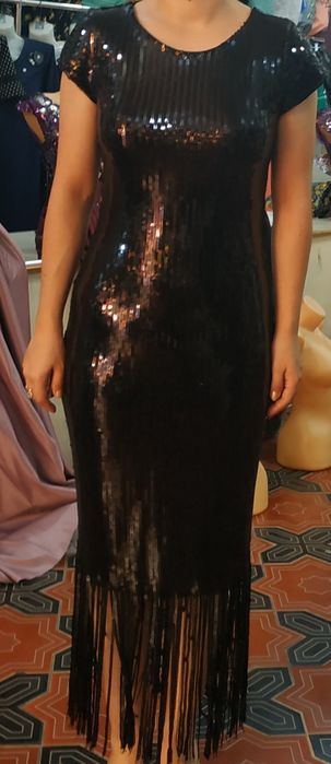 Vecherniy ko'ylaklar sotiladi