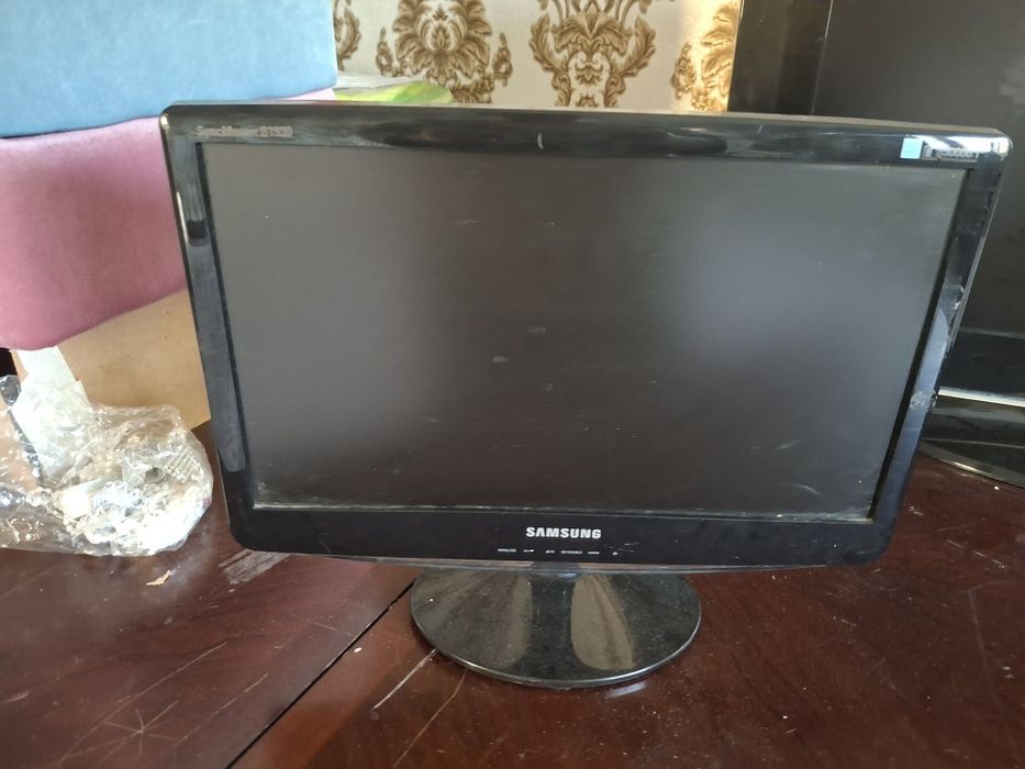 Продам скупщикам телевизор самсунг