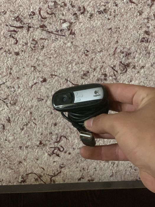 Web camera sotiladi