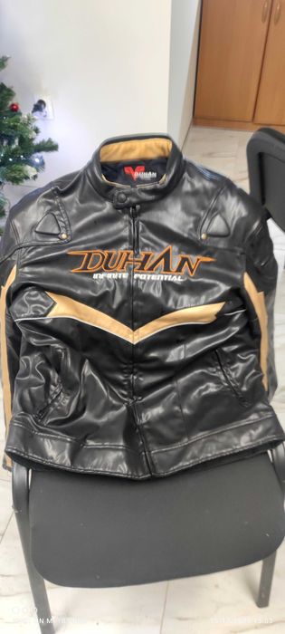 Продавам кожено яке