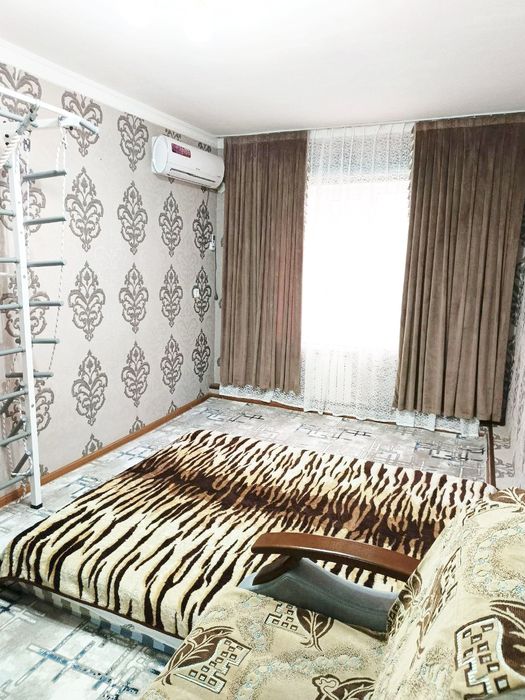 4 xonali 2-qavatda kvartira sotiladi