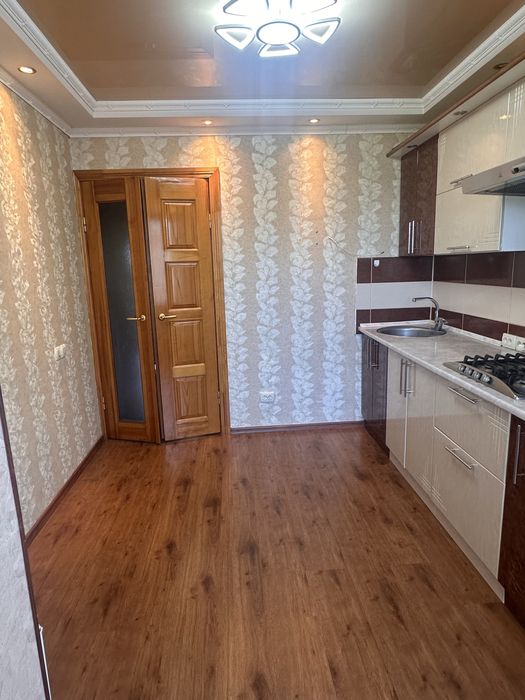 Продам 2х комн,19 мкрн