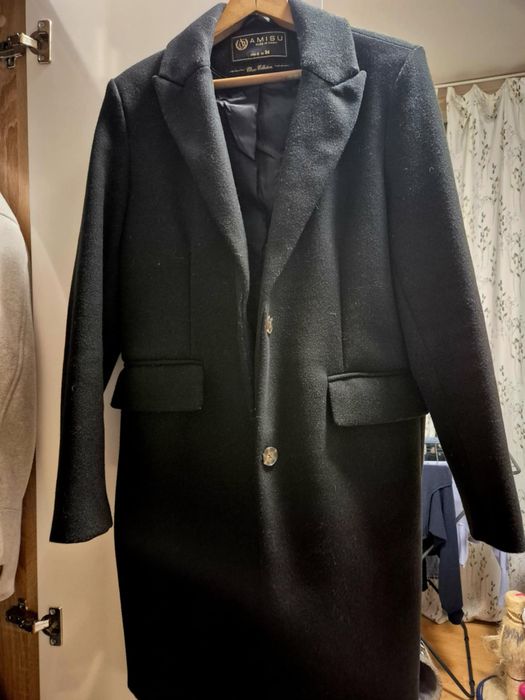 Черно палто