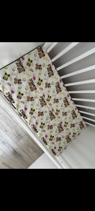 Дивандек и детская кроватка