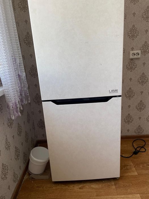 Холодильник  срочно продам
