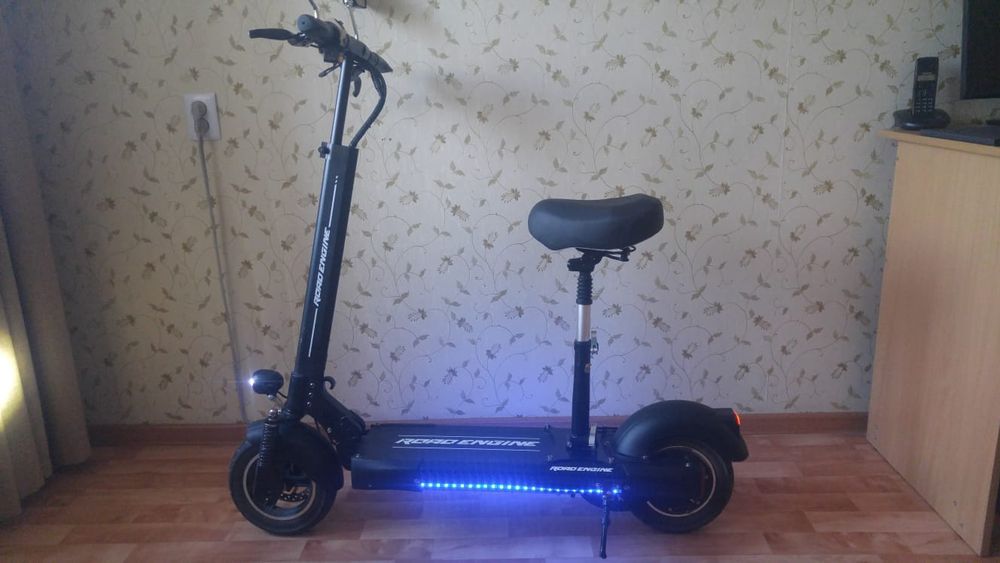 Продаю электросамокат