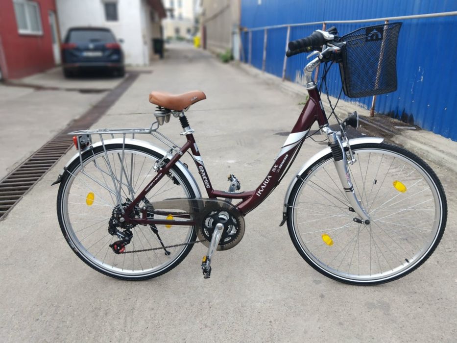 Vând bicicleta din aluminiu pentru damă