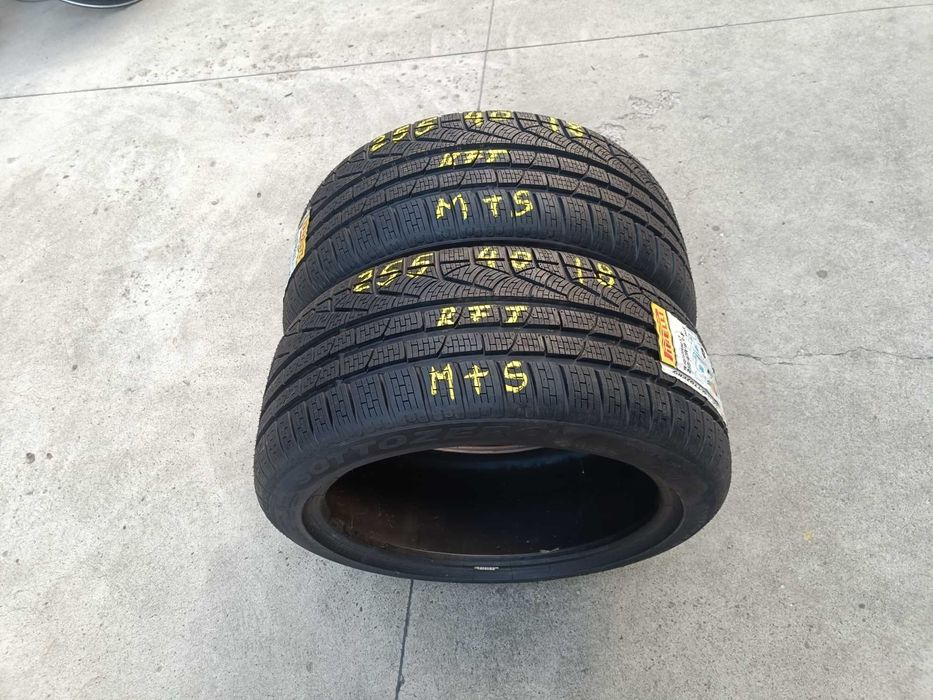 Doua anvelope noi de iarna 255 40 18 pirelli sottozero 2 run flat