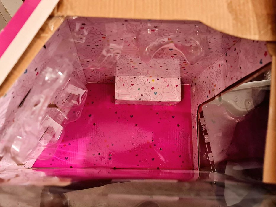 Кутии от детски кукли-Luvabella, Baby Born Sister...