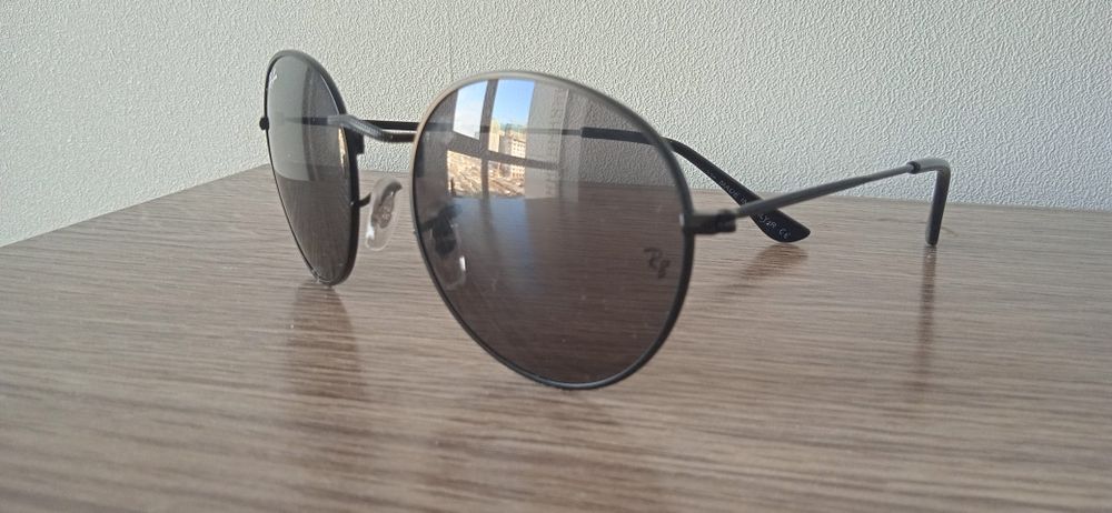 Очки Ray Ban в хорошем состоянии