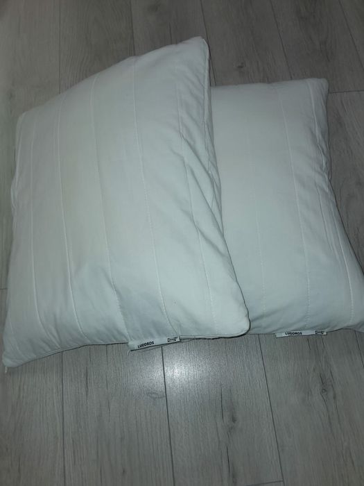 2 perne IKEA 50x60 cm + huse impermeabile