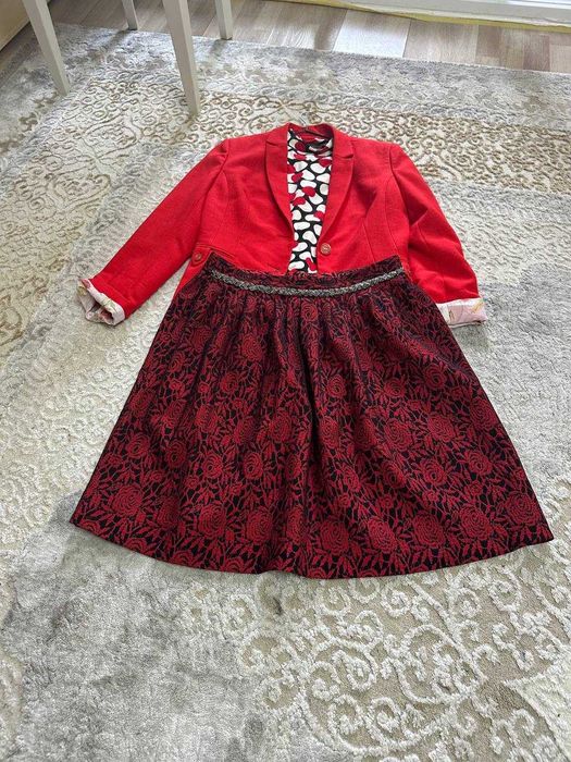 Пиджаки, юбки, кофты