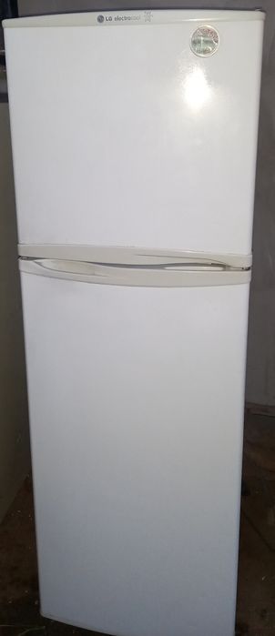 Продам холодильник