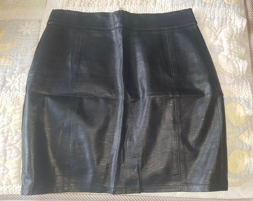 Дамска кожена пола