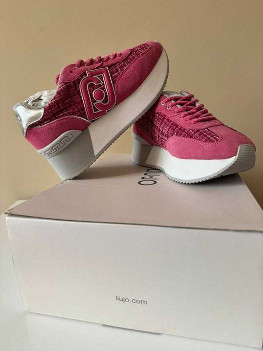 Дамски маратонки LIU JO - DREAMY 02 в розово, 35 номер