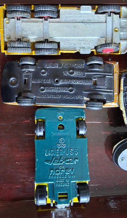 Лот метални колички - мачбокс, сику, полистил, хот уилс, корги,норев