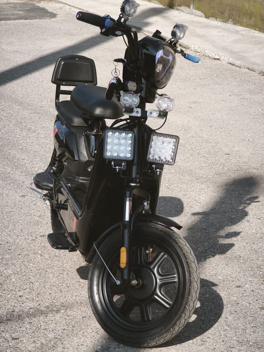 Электронный скутер ск8