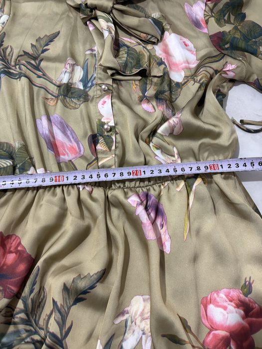 Rochiță satinată pentru biserică sau evenimente mărimea L