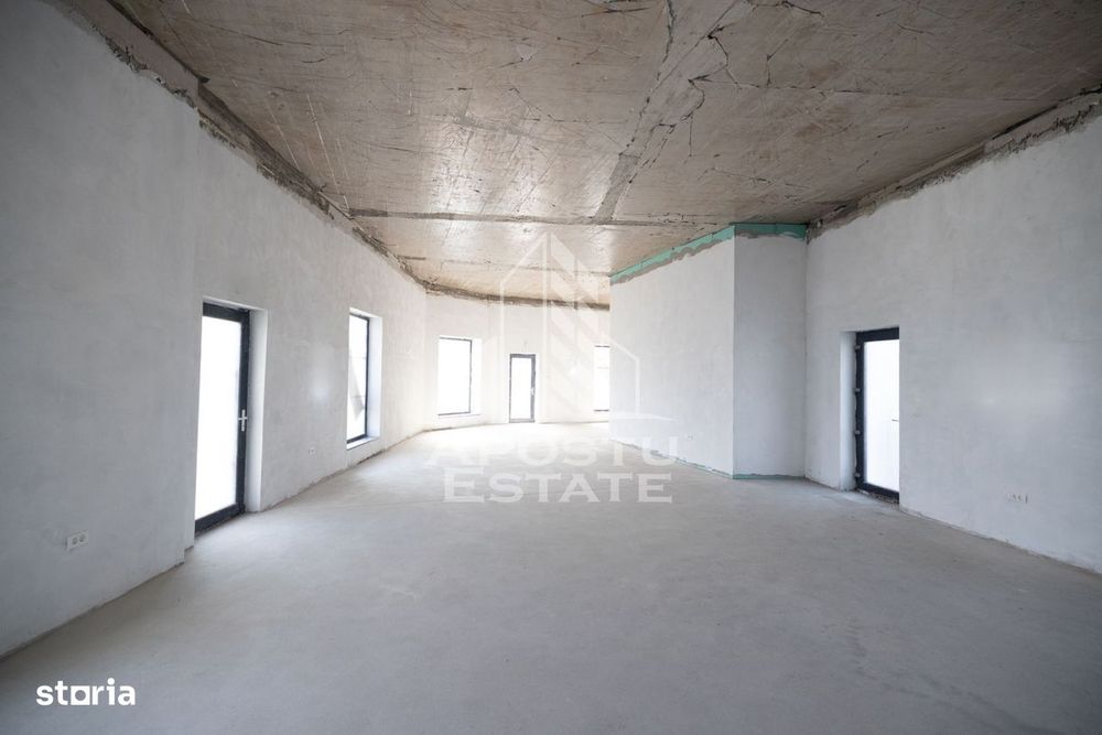 DE INCHIRIAT - Spațiu comercial premium, poziție excepțională